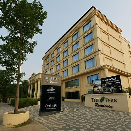 The Fern Residency Sarnath Hotel Варанаси Екстериор снимка