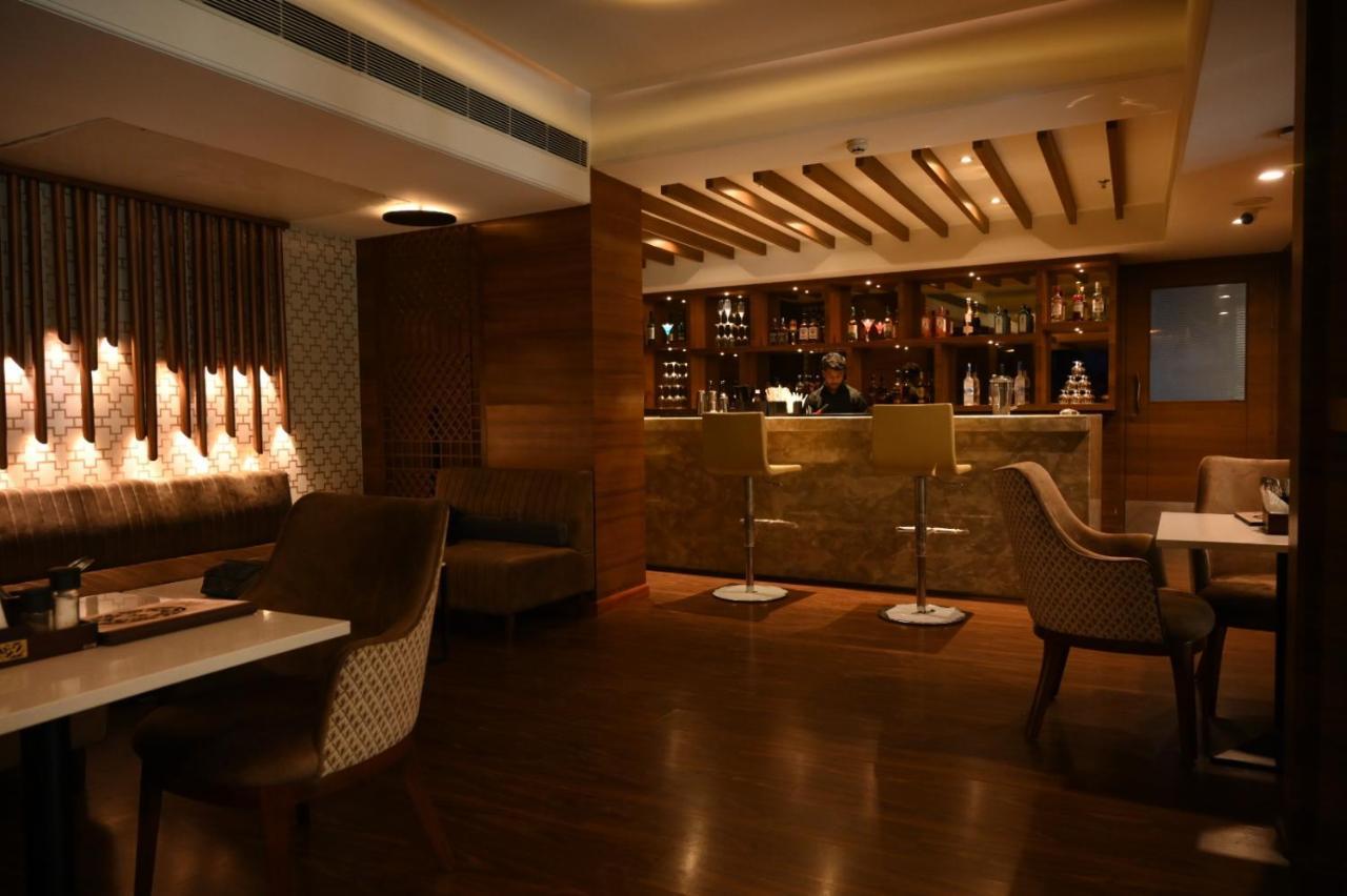 The Fern Residency Sarnath Hotel Варанаси Екстериор снимка