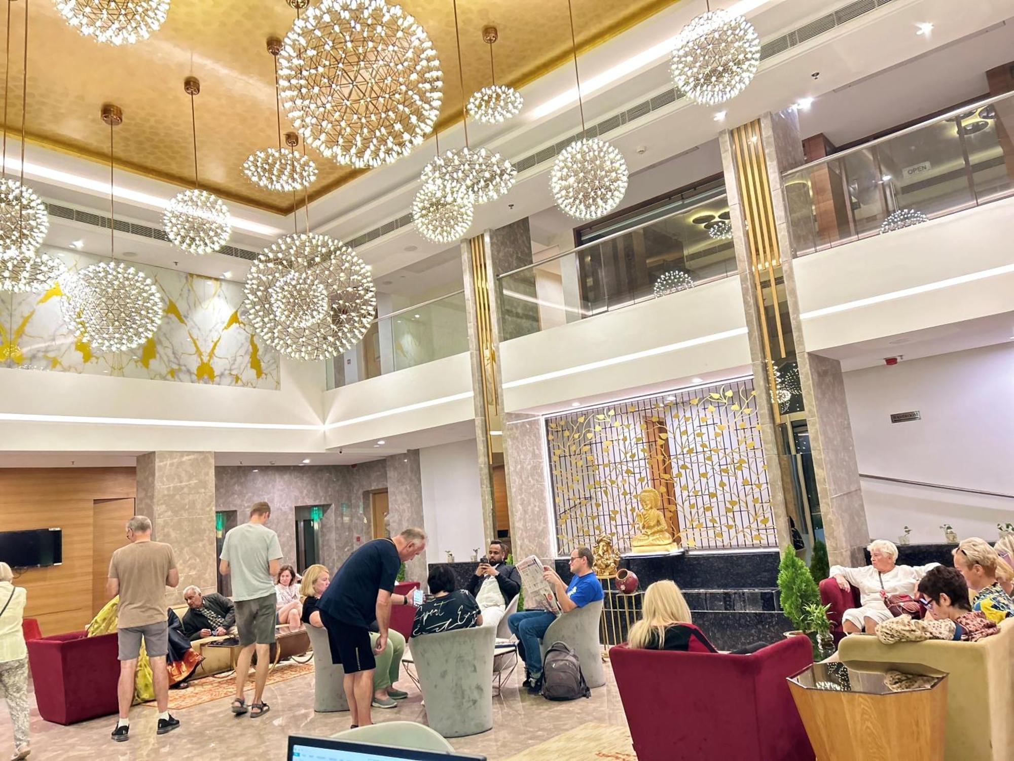 The Fern Residency Sarnath Hotel Варанаси Екстериор снимка