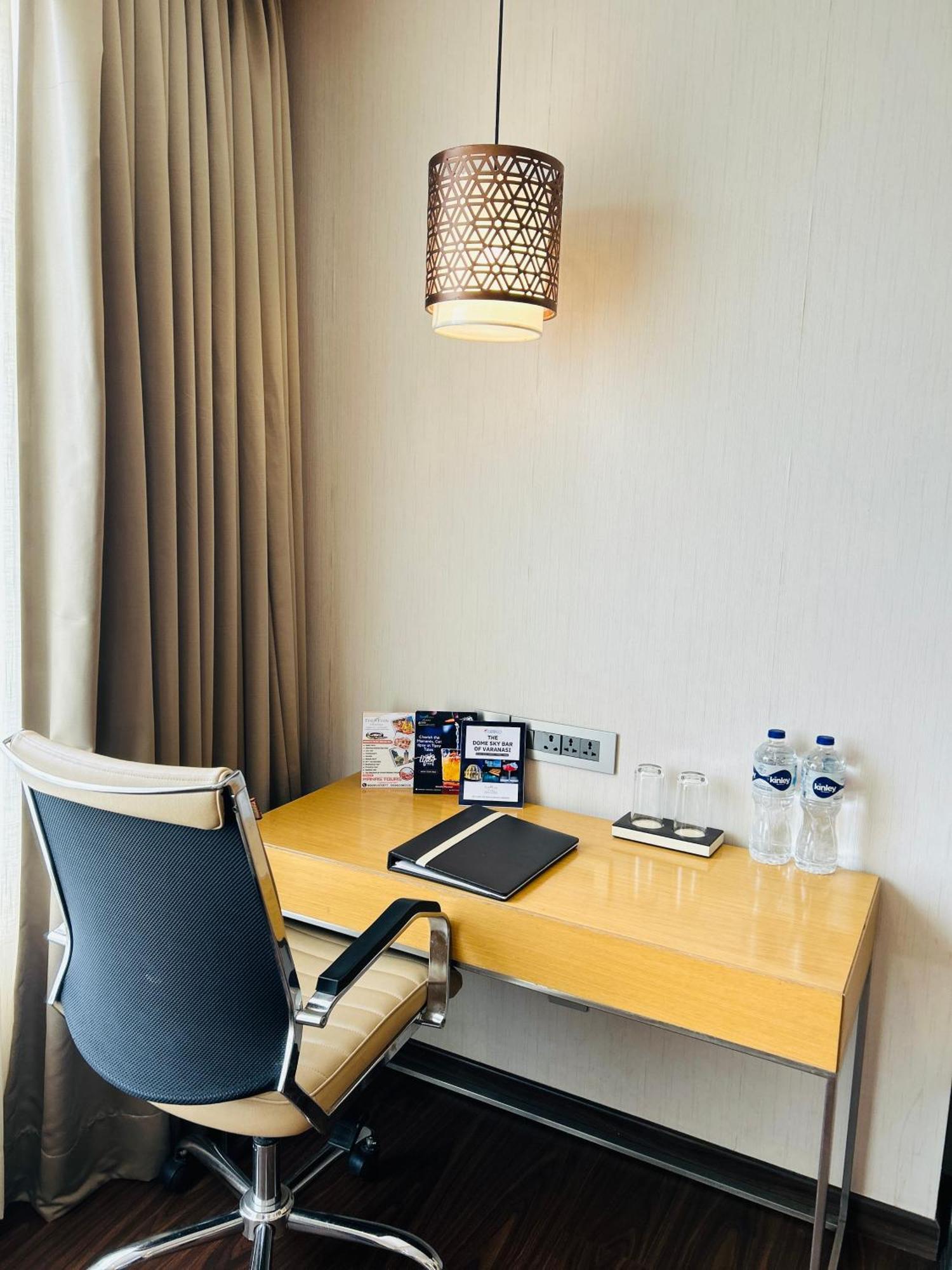 The Fern Residency Sarnath Hotel Варанаси Екстериор снимка