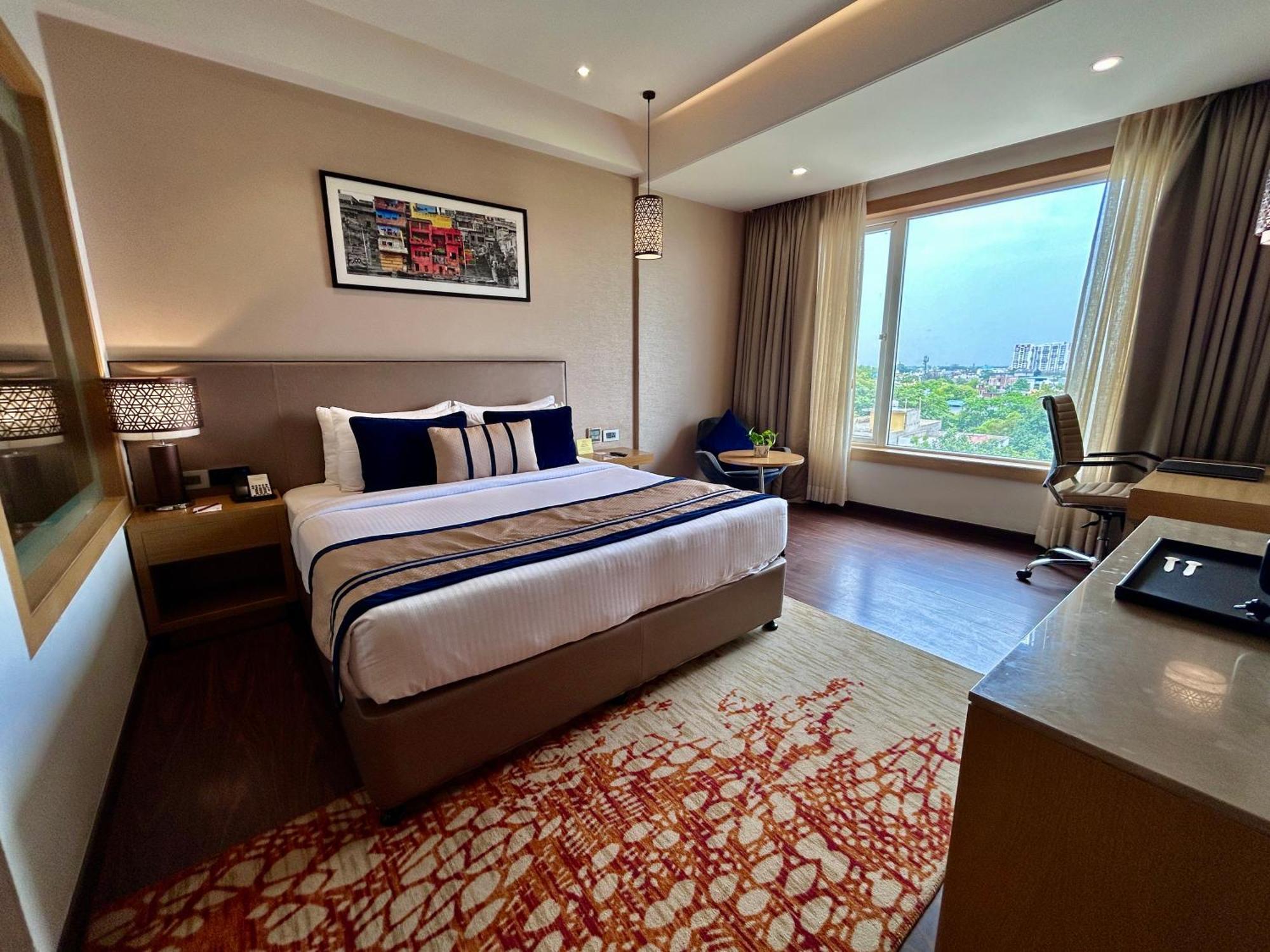 The Fern Residency Sarnath Hotel Варанаси Екстериор снимка