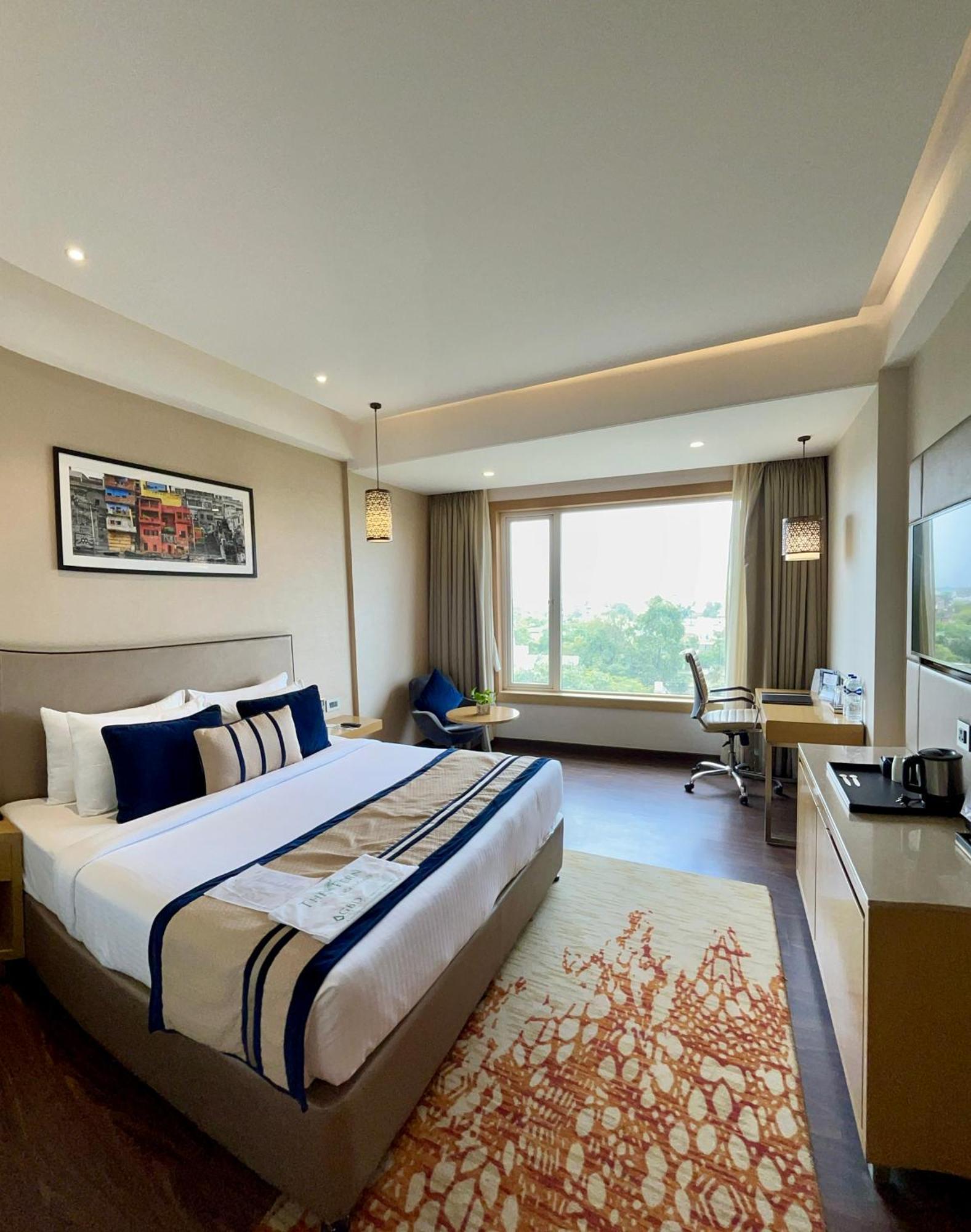 The Fern Residency Sarnath Hotel Варанаси Екстериор снимка