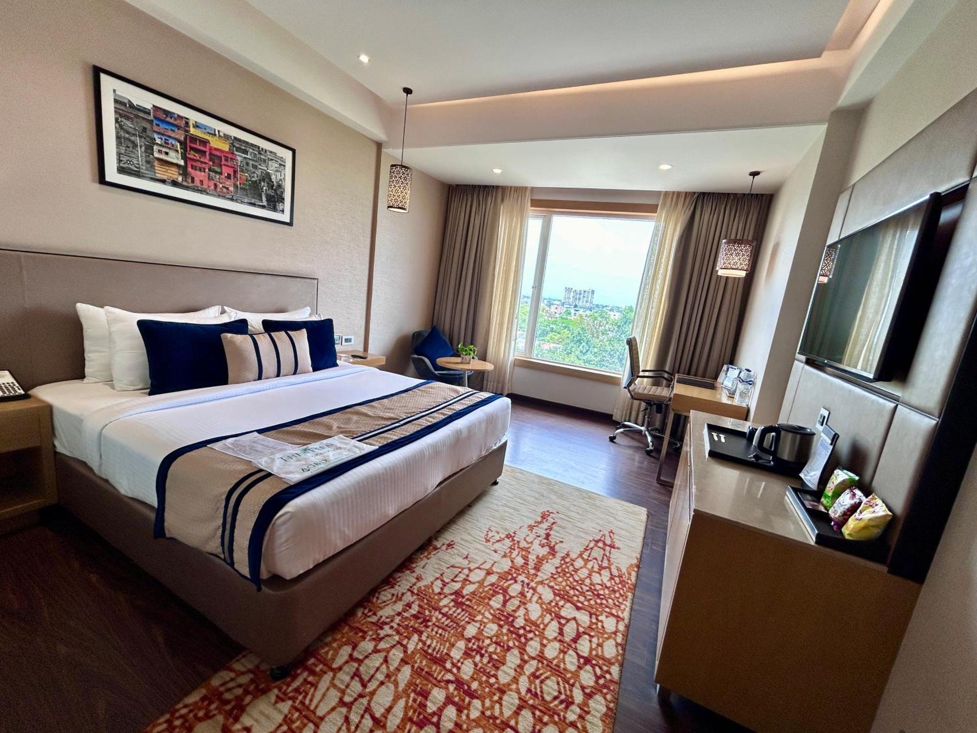 The Fern Residency Sarnath Hotel Варанаси Екстериор снимка